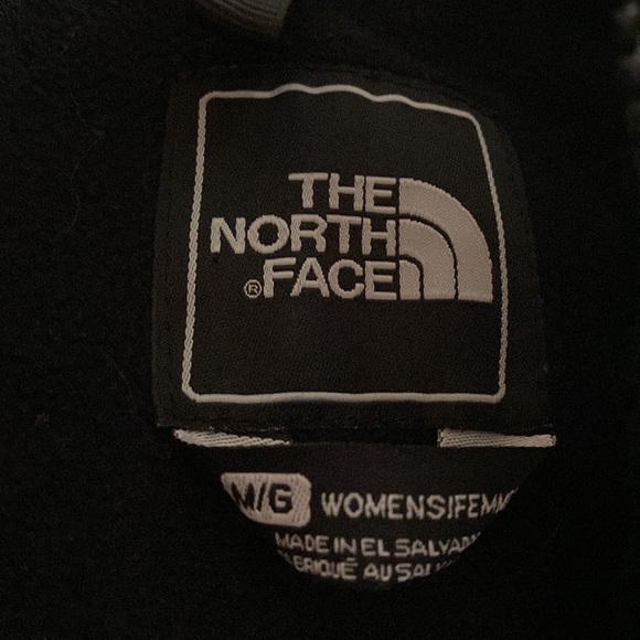 The North Face Fleece Jacket - Picture 2 of 2